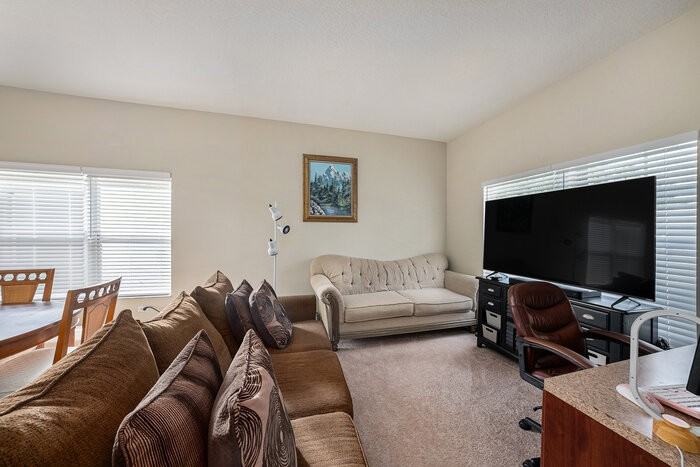 9405 Cypress Harbor Dr - Photo 3 of 25