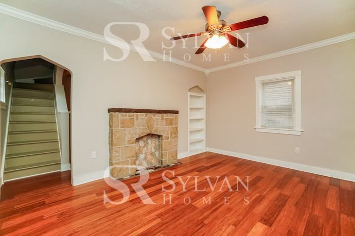 425 Olivet Ave - Photo 3 of 15