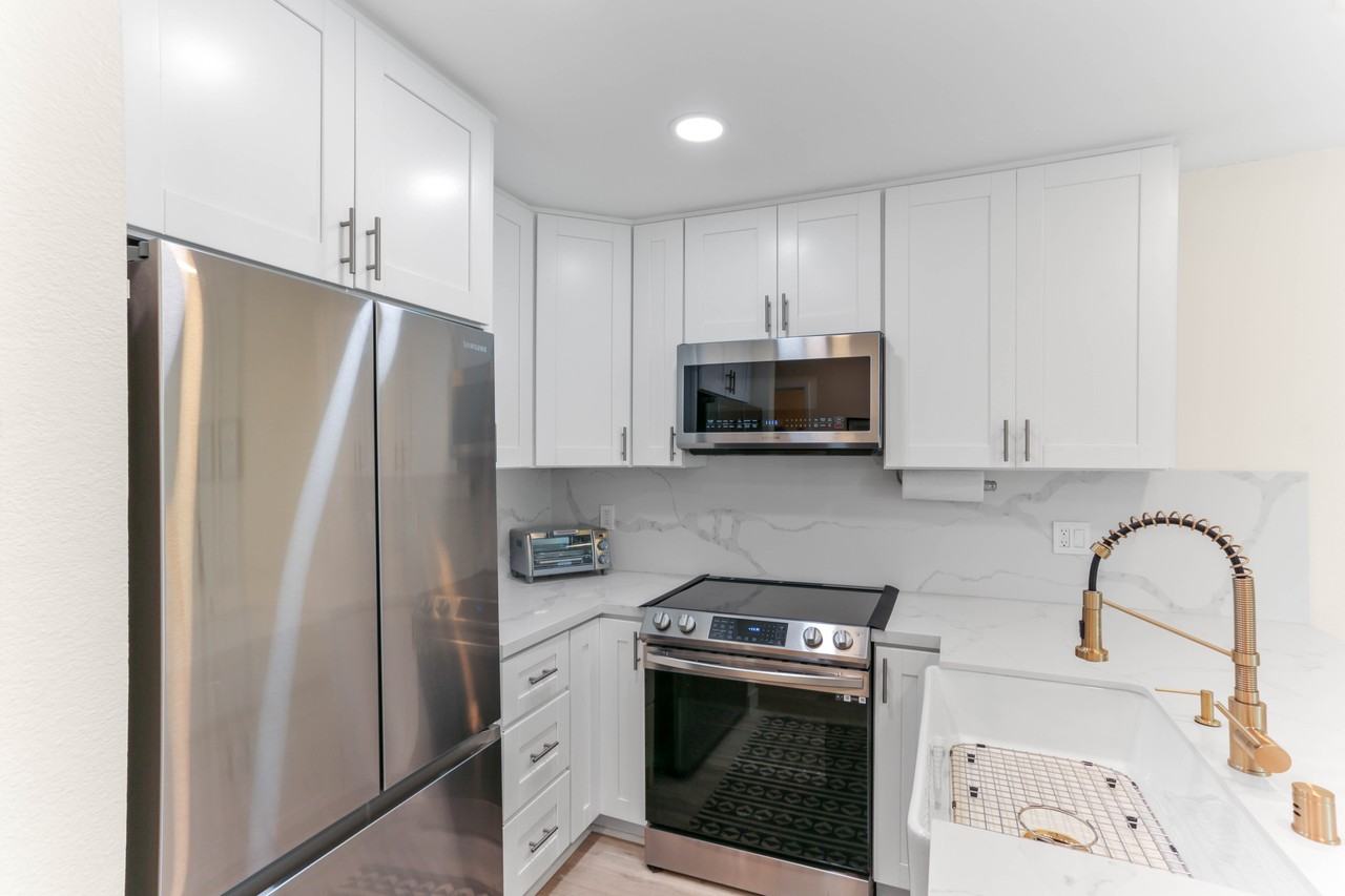 1124 Eureka St #31 - Photo 4 of 17