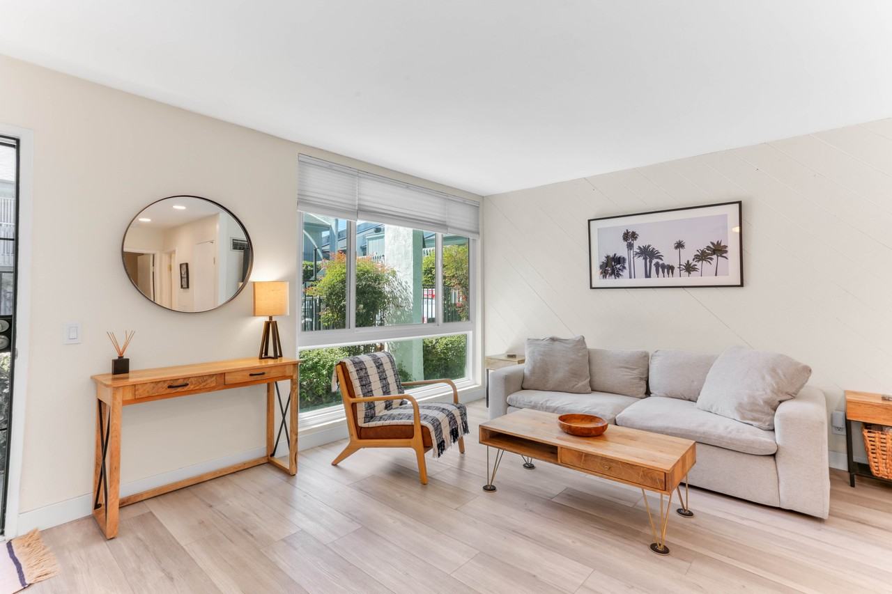 1124 Eureka St #31 - Photo 2 of 17