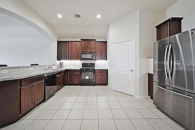 22727 Highland Maple Ct #NA - Photo 2 of 32