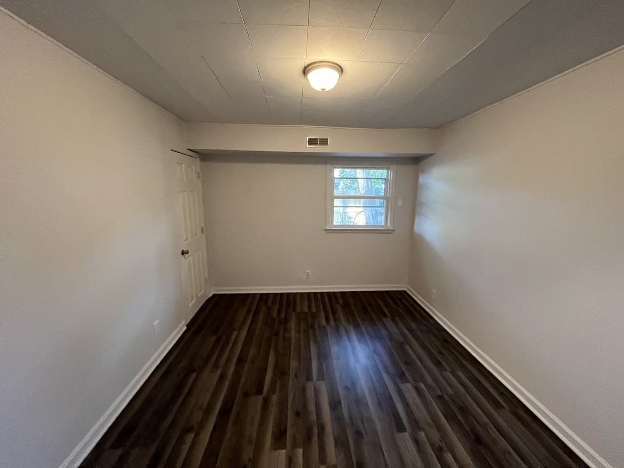 1196 Innis Ct #2 - Photo 3 of 7