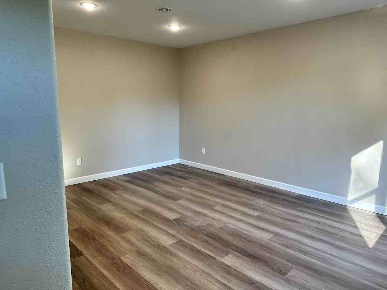 1611 Linzie Rd #A - Photo 3 of 27