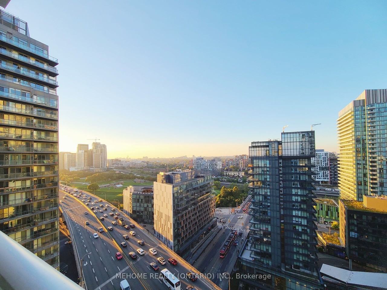 19 Bathurst Street #2305