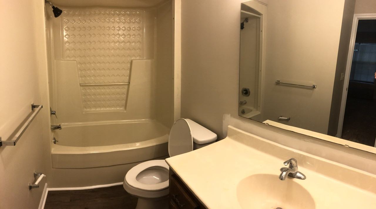 2410 Mclean St #12 - Photo 5 of 7