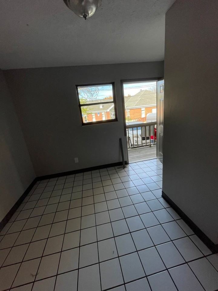 OSU Gateway 4 & 5 bedroom 2 full bath apartments - Photo 3 of 46