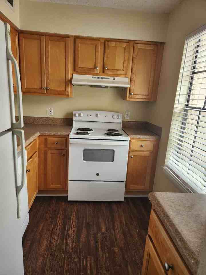 Defoors Ridge Apartments - Photo 7 of 22