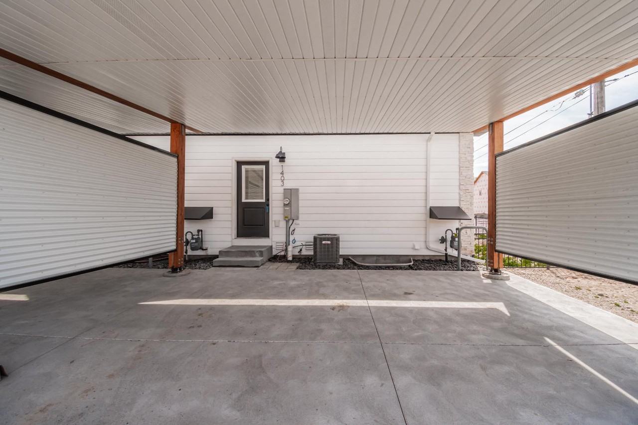 1483 Fremont Avenue - Photo 3 of 10