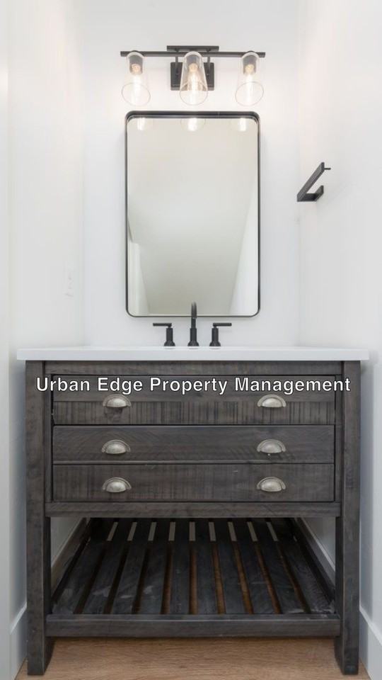 5047 E Hagadorn Ln - Photo 7 of 16