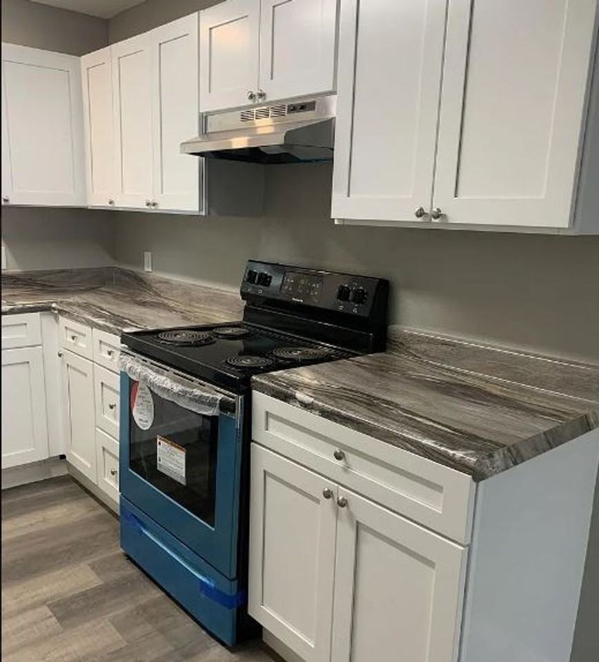 1516 E 48th St - Photo 3 of 24