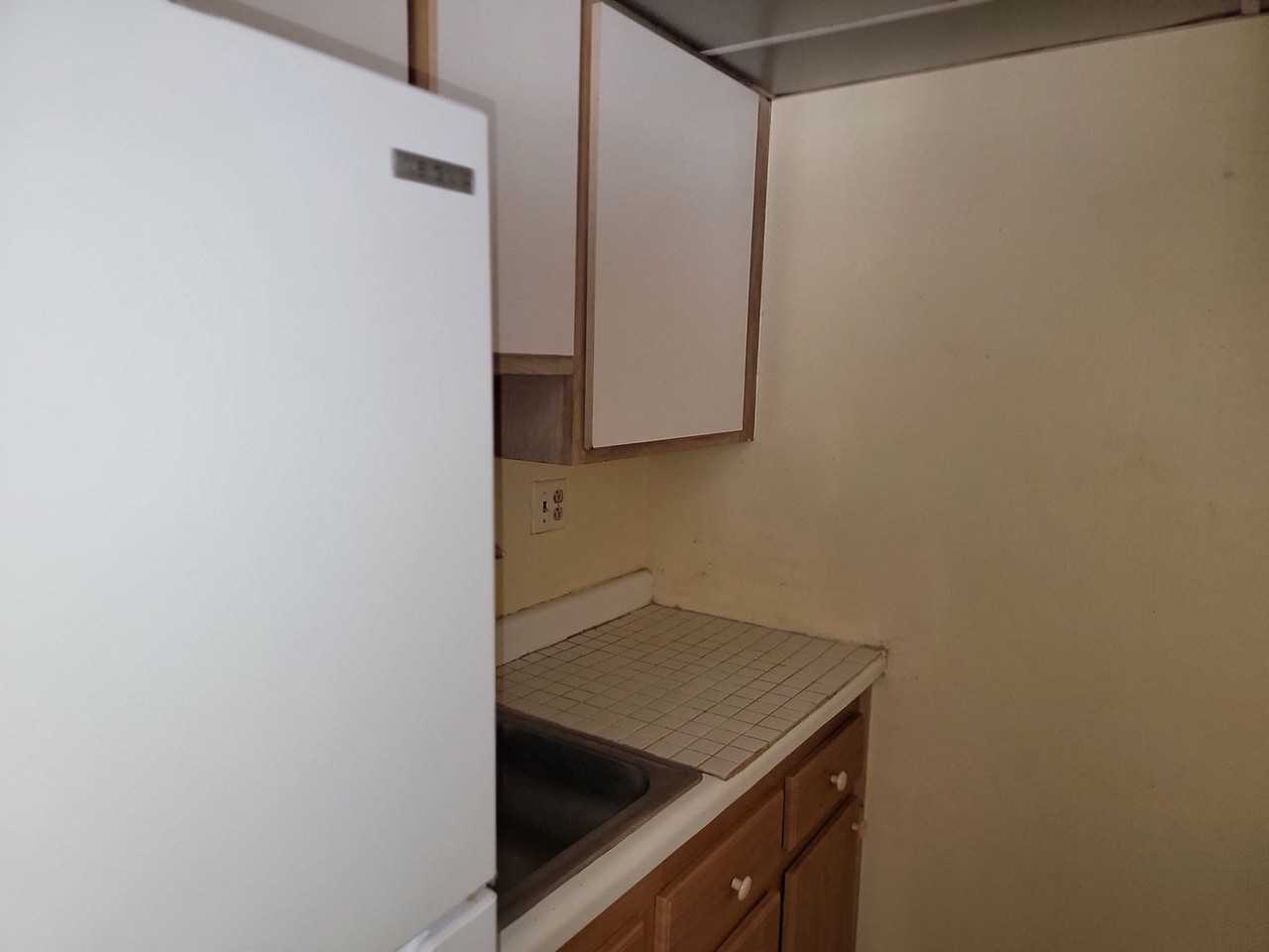 955 W Oak Ridge Rd - Photo 7 of 8