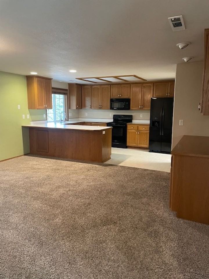 104 Amanda Ct - Photo 7 of 41