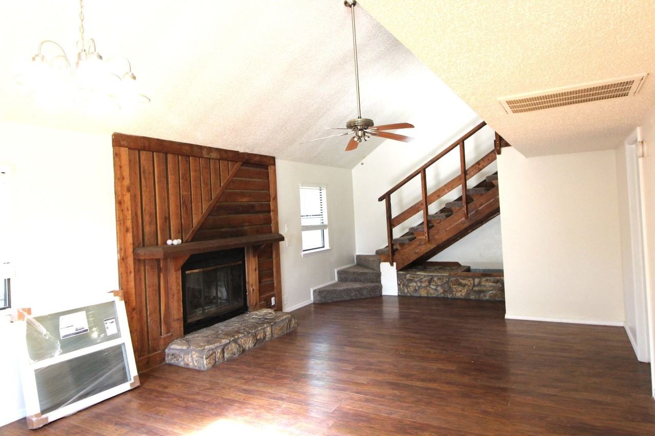 1901 Tiffany Dr - Photo 3 of 34