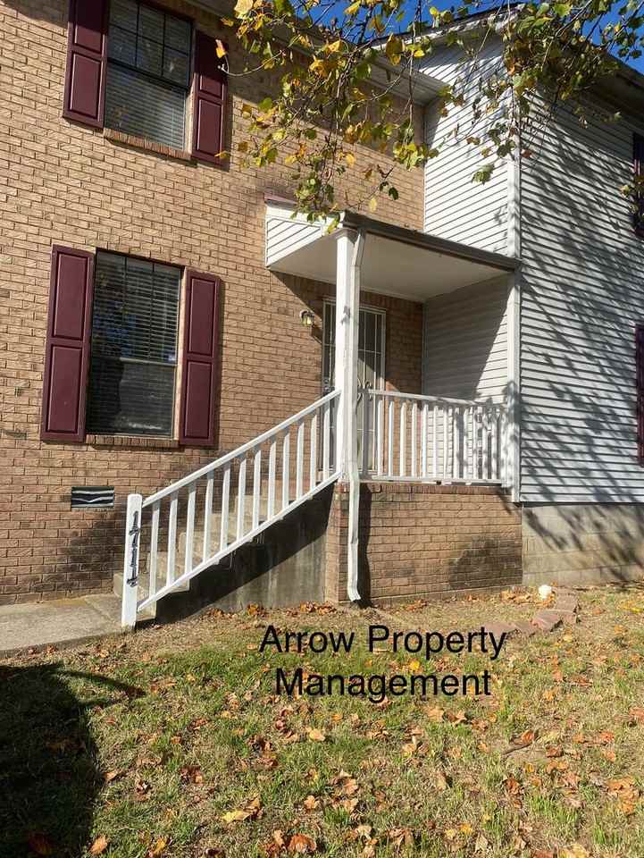 1714 Westchester Dr - Photo 2 of 9