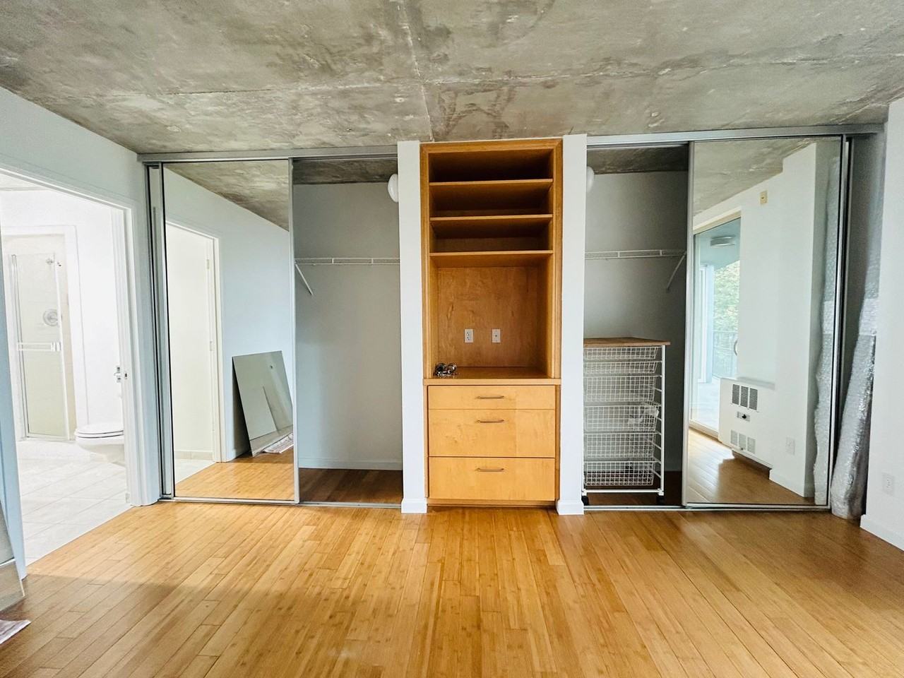 507 W Mercer St #601 - Photo 7 of 24