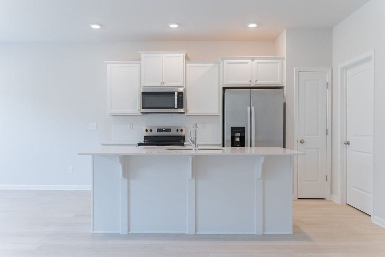 3180 Alana Ct - Photo 3 of 18