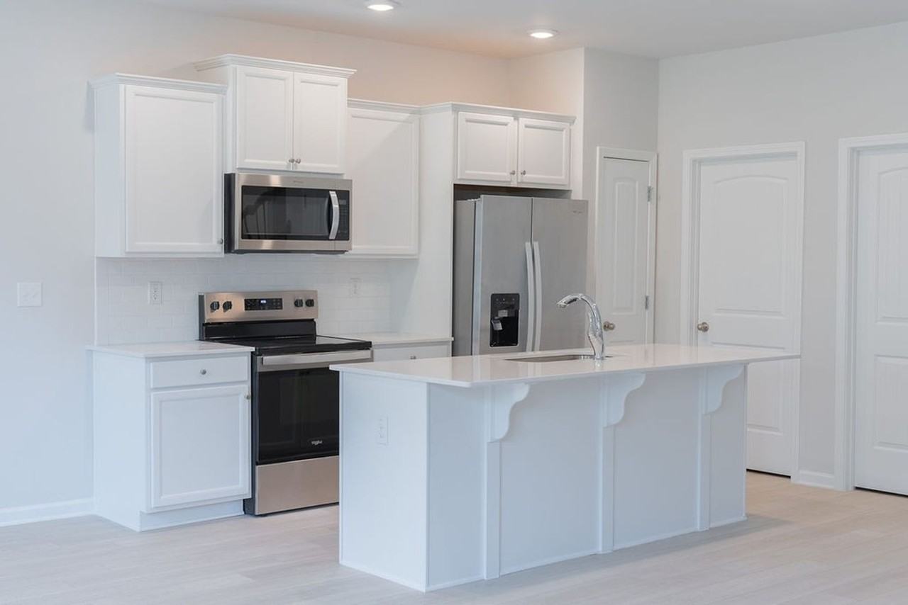 3180 Alana Ct - Photo 4 of 18