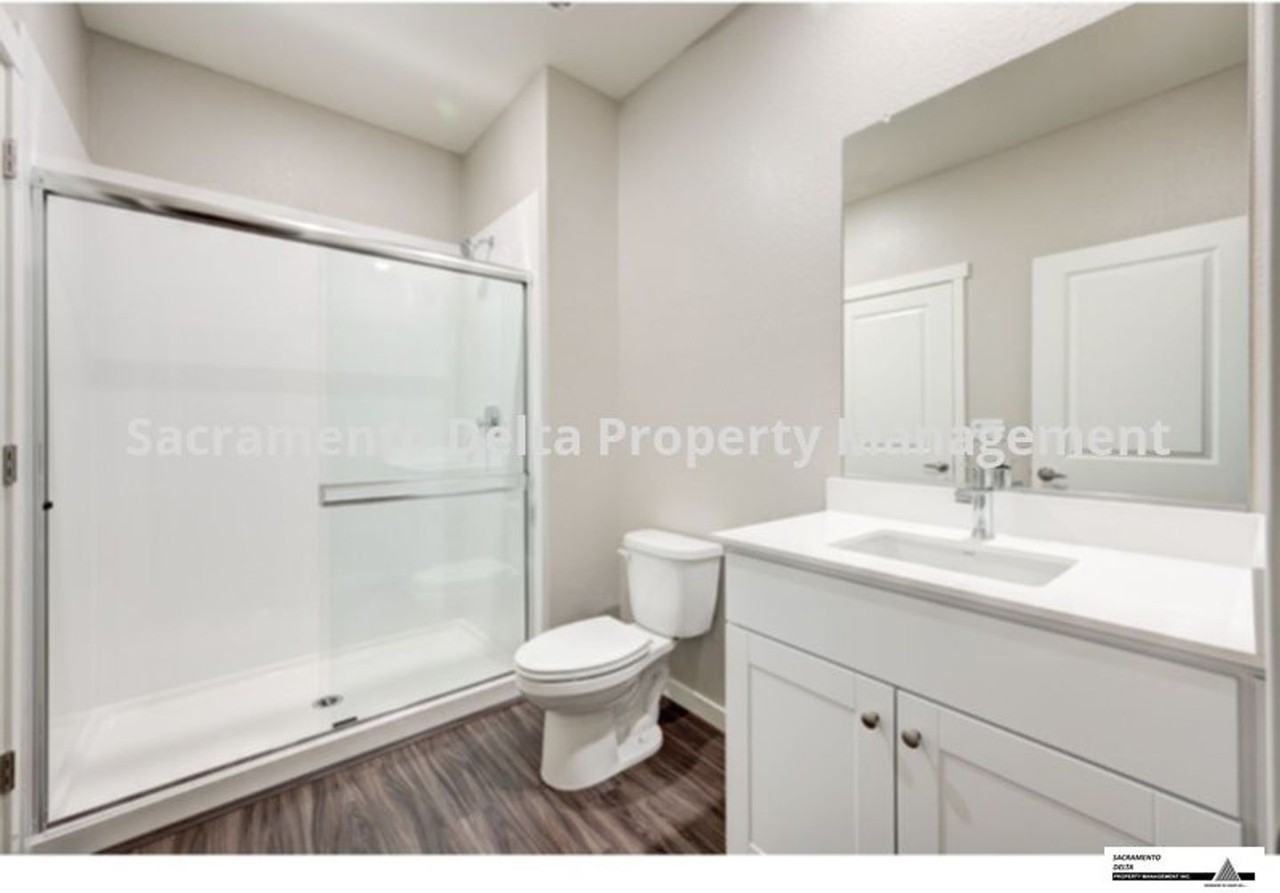 4071 Prosser St - Photo 6 of 18