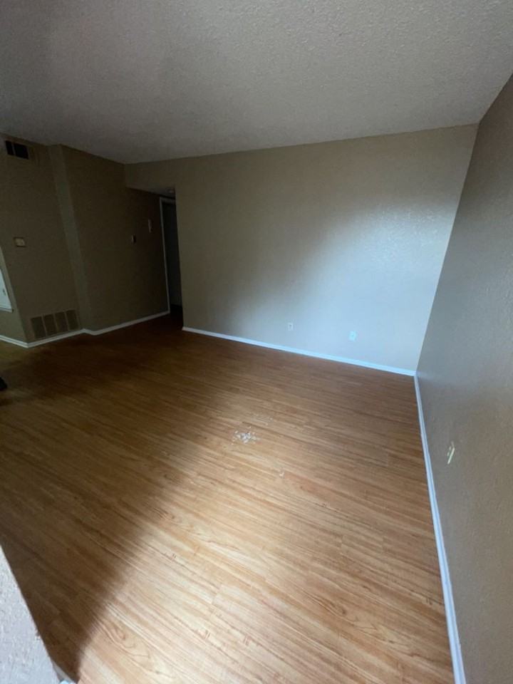 Chestnut Park Apartments - Photo 3 of 16