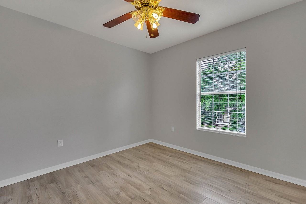 5216 Segari Way - Photo 5 of 12