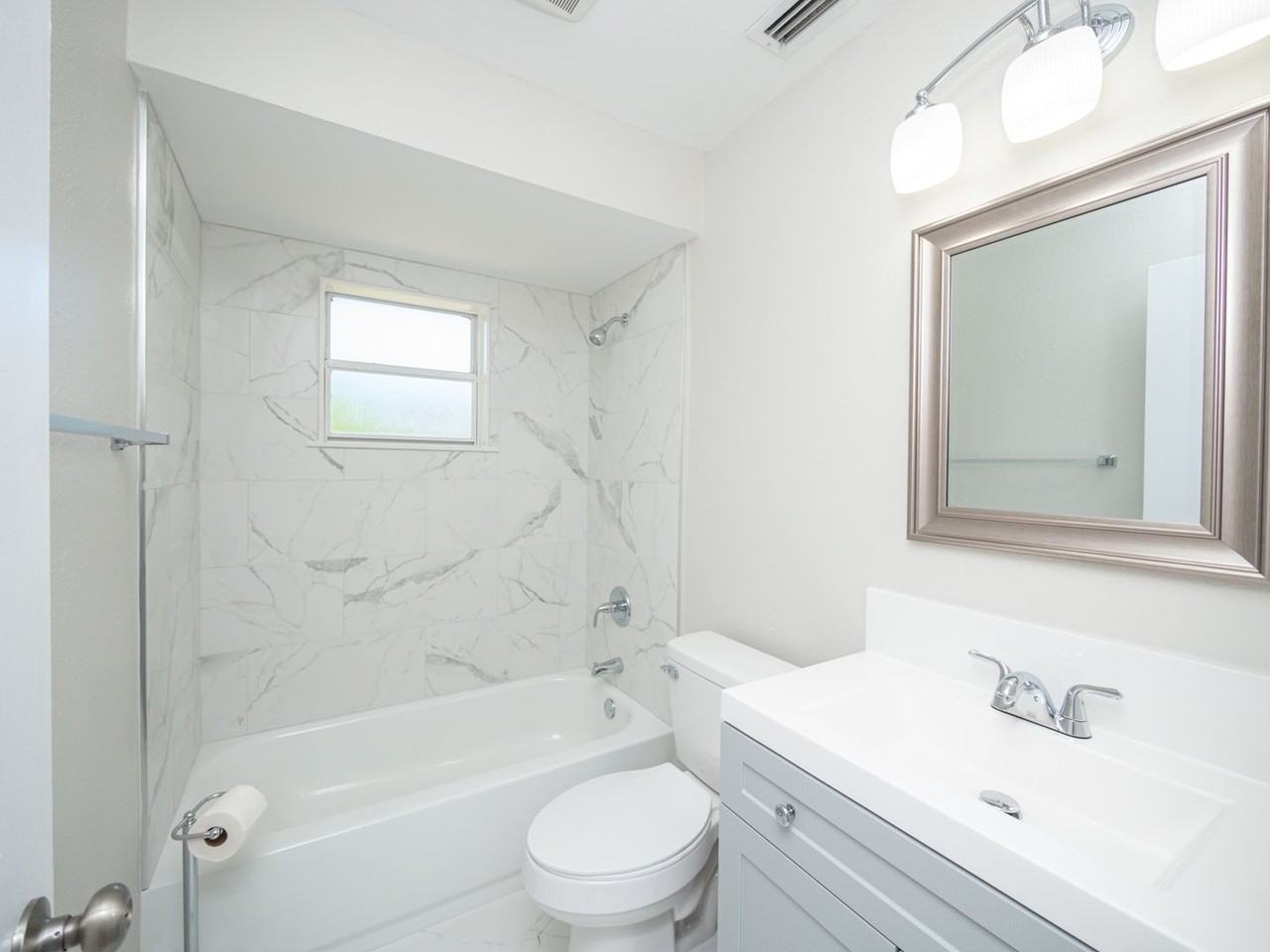 729 Park Hill Ave - Photo 6 of 19