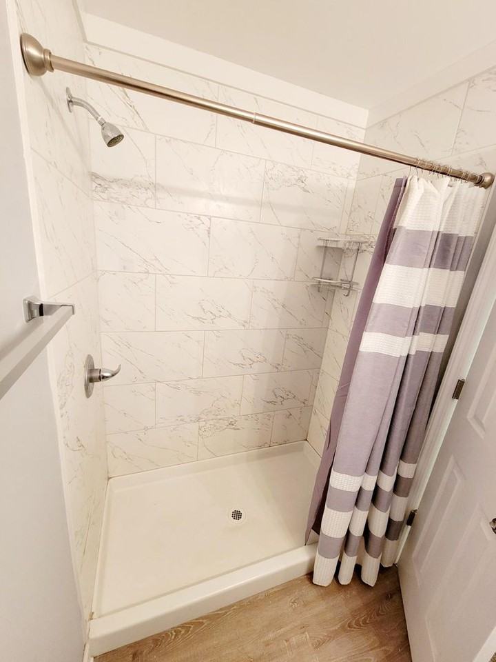 418 Circle Dr - Photo 2 of 21