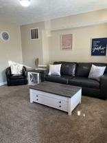 636 W 17th St - Photo 1 of 1