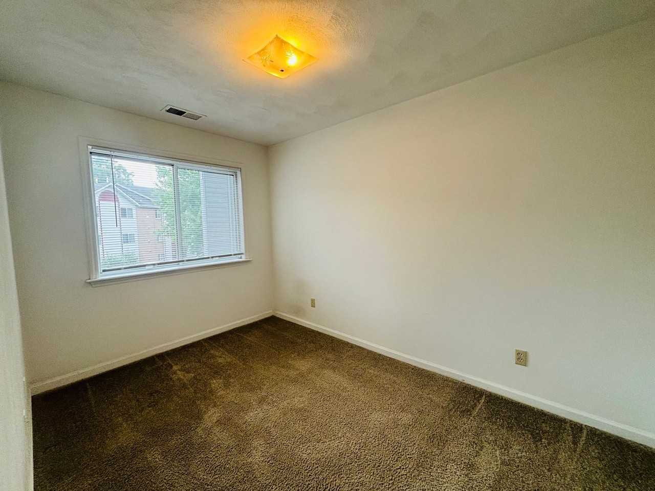 400 Berryfield Lane - Photo 6 of 23