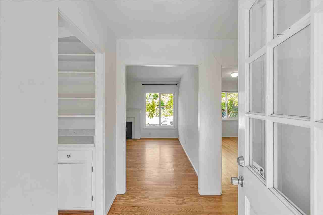 15 Valley Dr - Photo 3 of 35