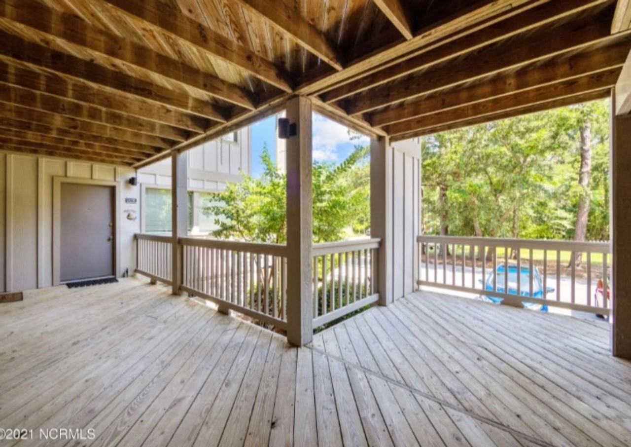 6210 Harbourside Dr - Photo 2 of 15