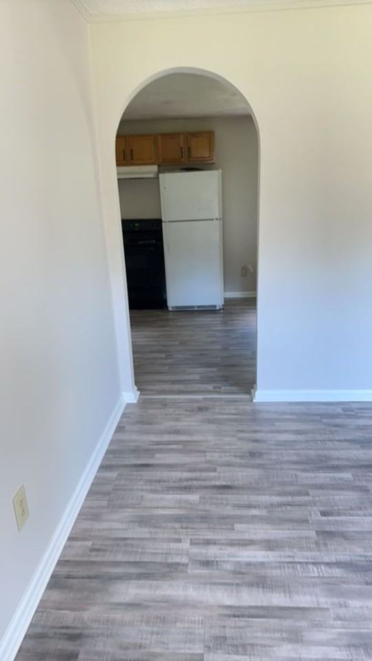243 Butler Est - Photo 3 of 36
