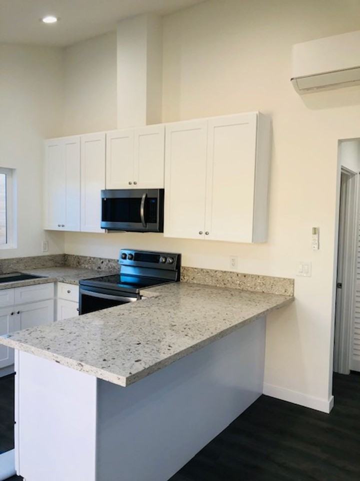 6686 KB 6686 Luciento Dr. - Photo 2 of 13