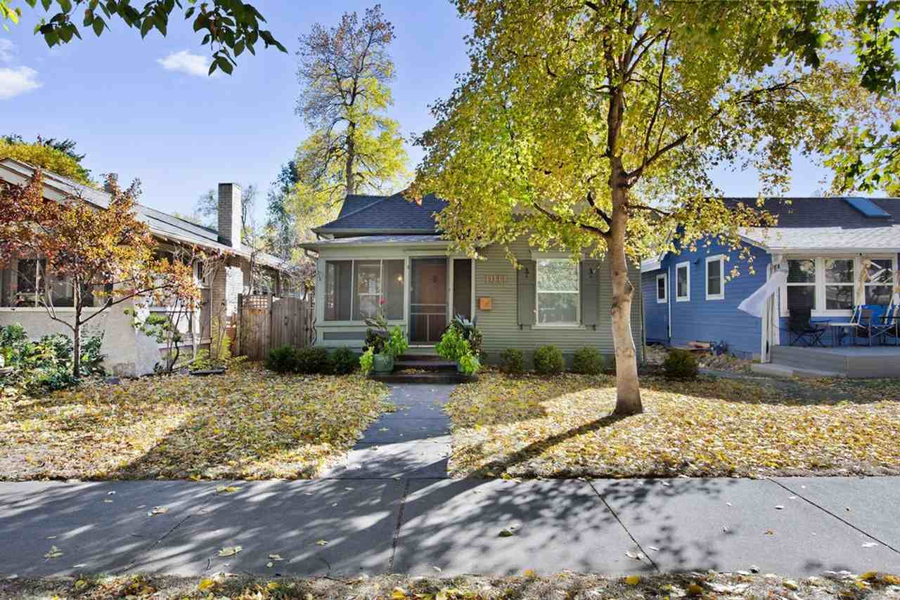 1011 W Mountain Ave - Photo 2 of 34