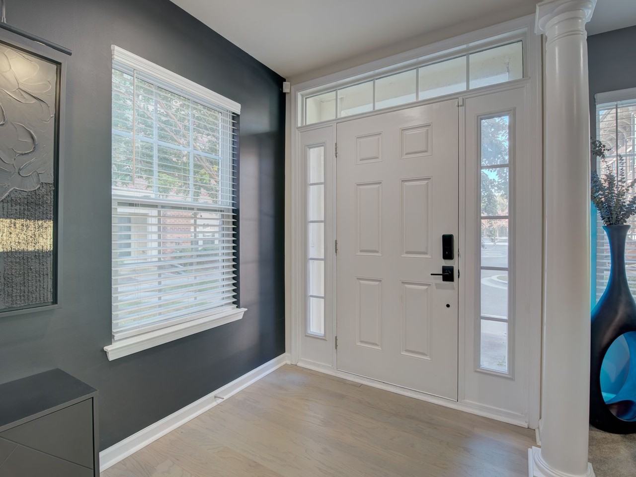 940 Hall Station Dr - Photo 2 of 27