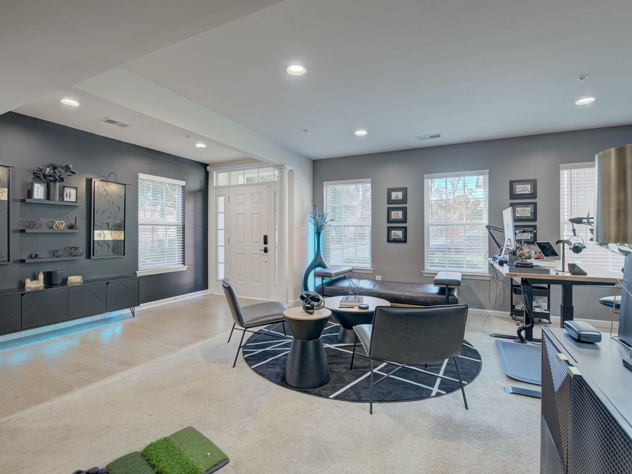 940 Hall Station Dr - Photo 4 of 27