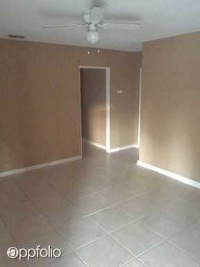 5872 Bolling Dr - Photo 2 of 8