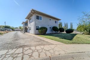 featured image of 1964 Country Club Ct