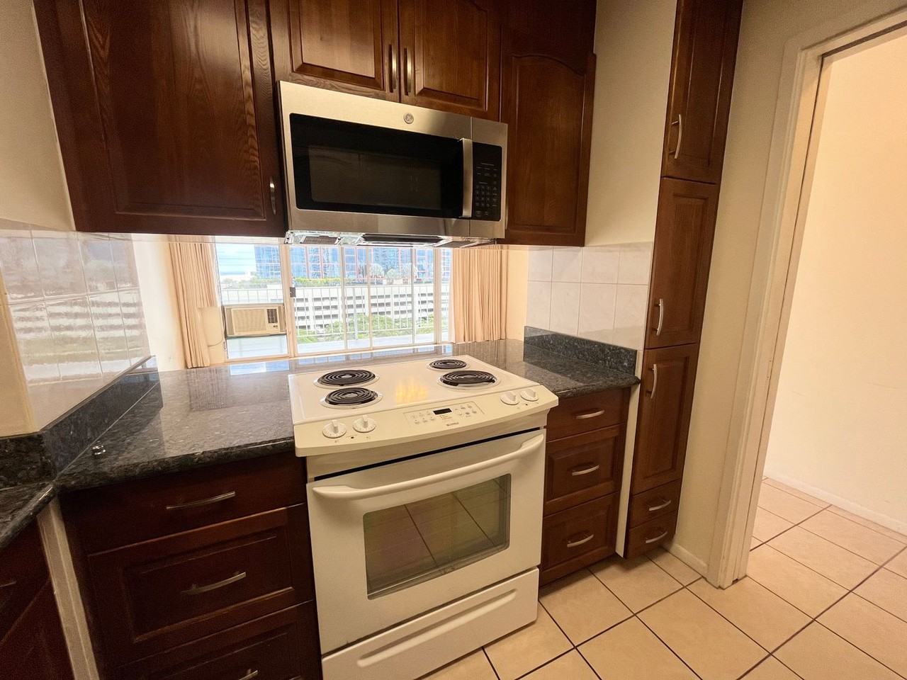 731 Amana St #1104 - Photo 4 of 16