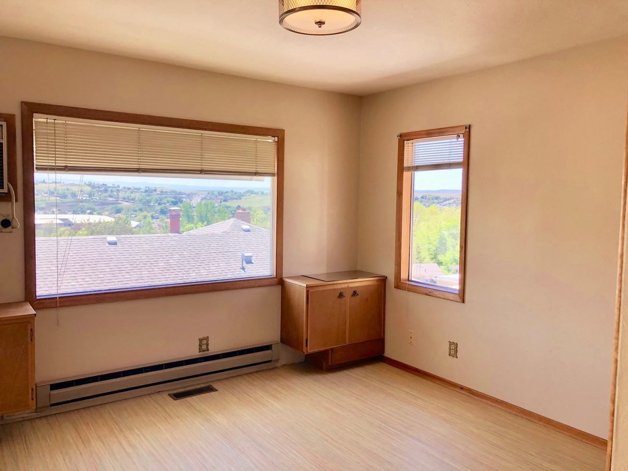 409 Nw 12th St - Photo 4 of 18