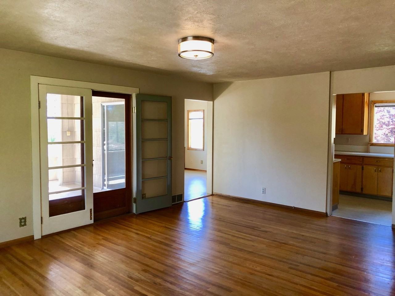 409 Nw 12th St - Photo 6 of 18