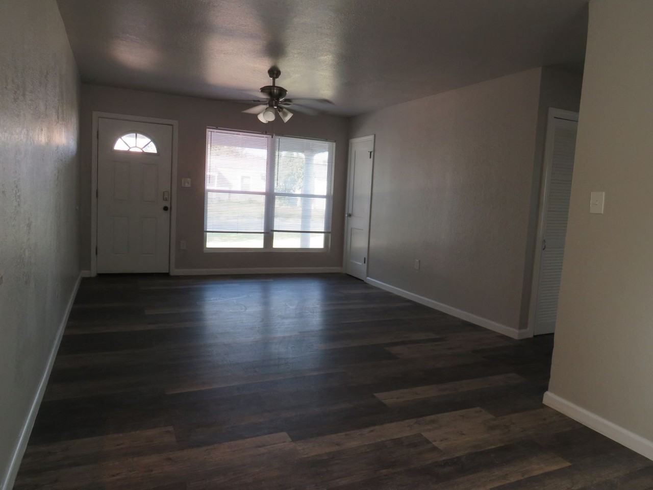 1814 Nw Pollard Ave - Photo 3 of 13