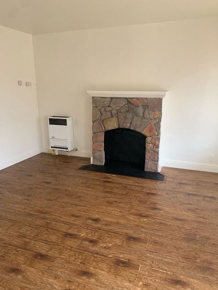 1529 Harmon St - Photo 2 of 9