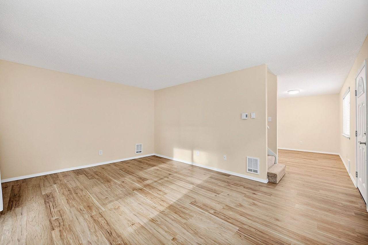 6012 N 15th St #D106 - Photo 7 of 44