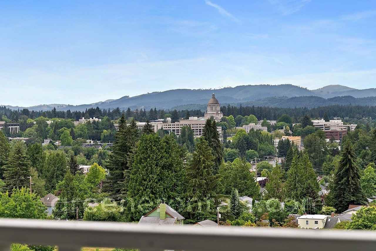 815 Mccormick St Se - Photo 2 of 21