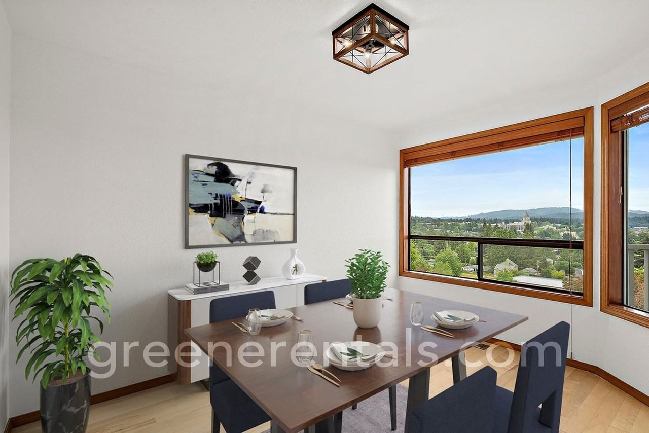 815 Mccormick St Se - Photo 3 of 21