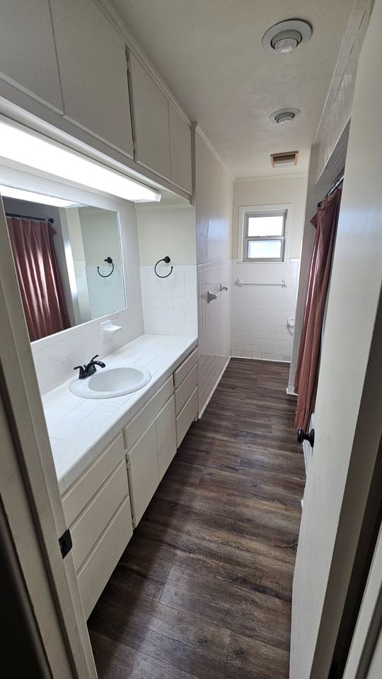 711 W Dormard Ave #NA - Photo 5 of 11