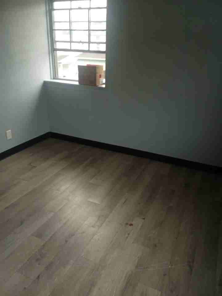 851 W Chestnut St - Photo 3 of 7