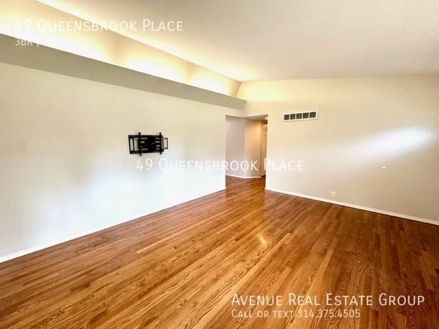 49 Queensbrook Pl - Photo 3 of 19