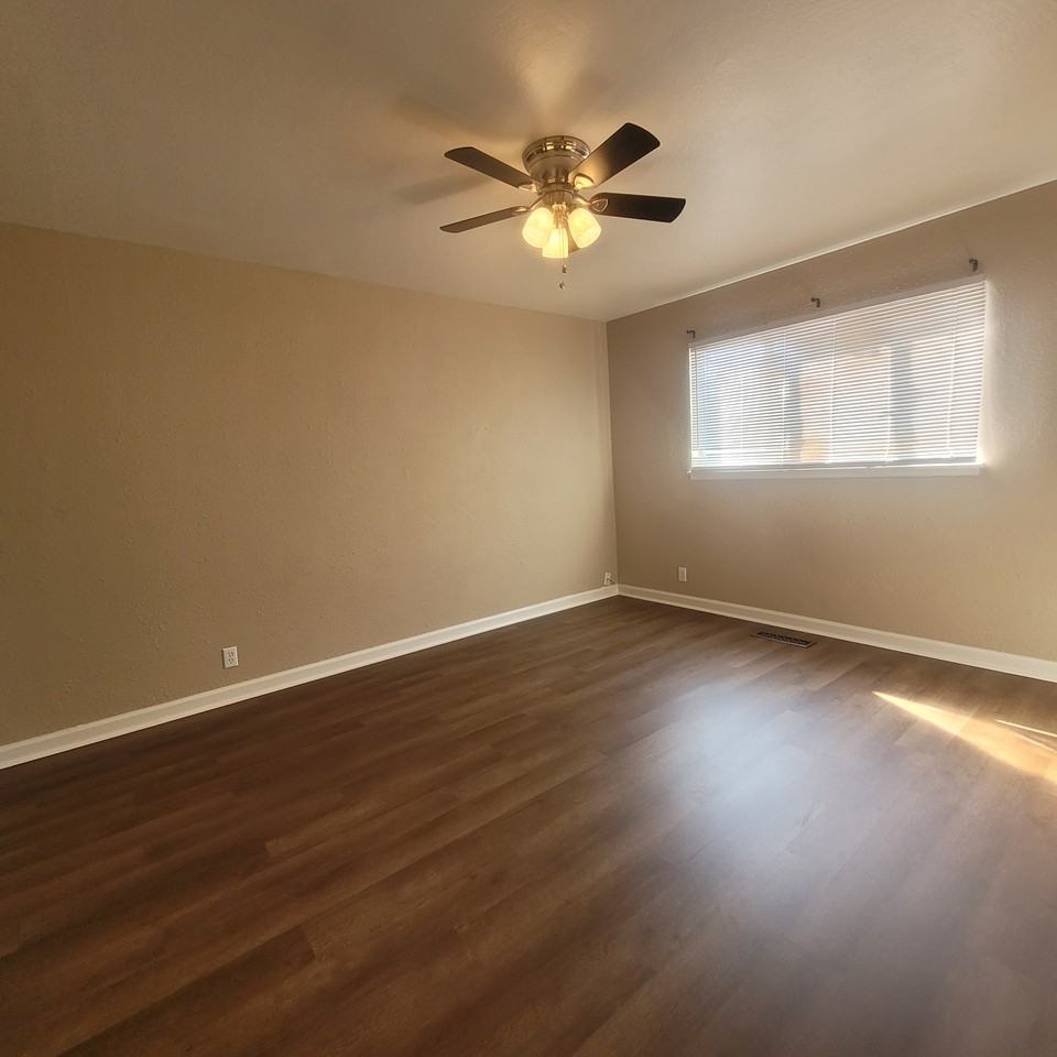 3012 Elmwood Ave #NA - Photo 6 of 13
