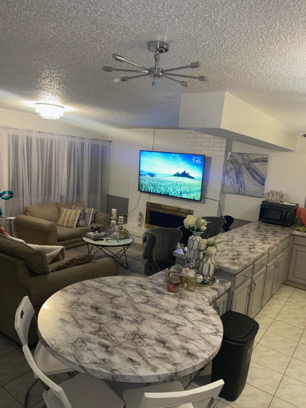 2904 Woodbridge Dr - Photo 2 of 8